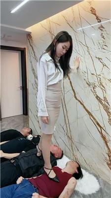 麋鹿银儿高跟踩踏四地毯 bf51604