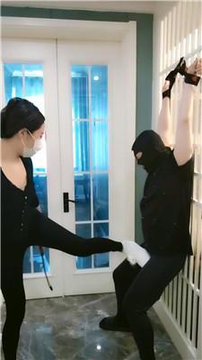 泽天吊绑贱奴重度虐打 bf51575