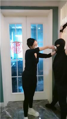 泽天吊绑贱奴重度虐打 bf51575