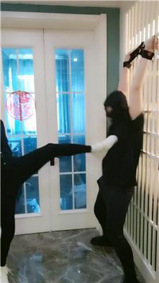 泽天吊绑贱奴重度虐打 bf51575