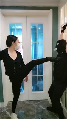 泽天吊绑贱奴重度虐打 bf51575