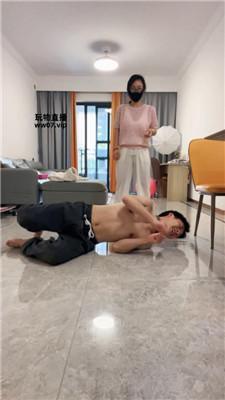 南月女神家奴卑微伺候起床 bf51580