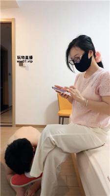 南月女神家奴卑微伺候起床 bf51580