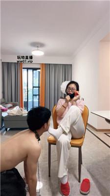 南月女神家奴卑微伺候起床 bf51580