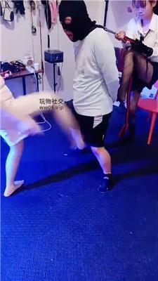 鸿运双女团SM刑房-重度群调群虐 JS250322-18