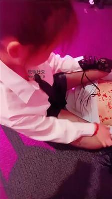 鸿运双女团SM刑房-重度群调群虐 JS250322-18