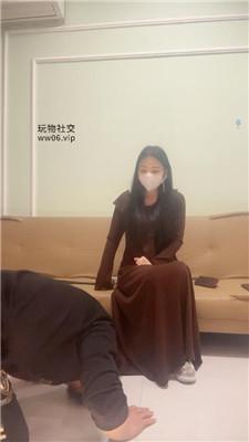 刘二狗素人S-脏鞋踩踏喂食/揪耳朵 JS250321-9