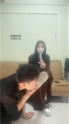 刘二狗素人S-脏鞋踩踏喂食/揪耳朵 JS250321-9