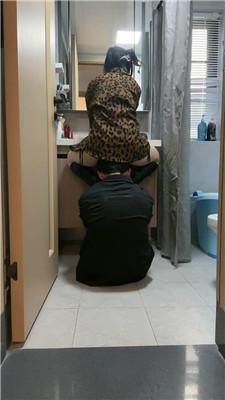 薇薇家奴阳台下跪伺候 JS250320-8