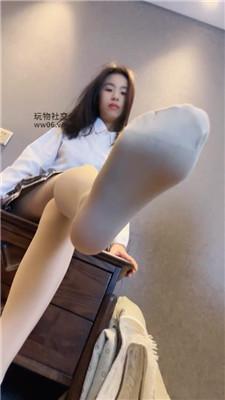 狗哥素人小姐姐S-皮鞋丝袜美腿虐 bf51561