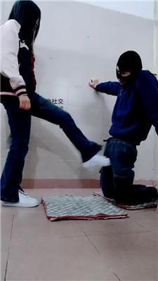 Nubias小白鞋踢踹-鞭打耳光  JS250320-4