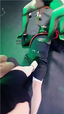 鸿运双女团双S-骑狗背重度暴揍虐打 bf51527