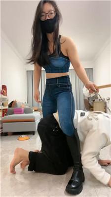 薇薇骑马骑脖训奴专场 JS250319-43