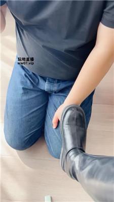 苏儿长靴碾压踩狗头 JS250326-8