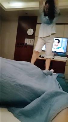 狗哥开发素人技师踩踏虐上 JS250325-40