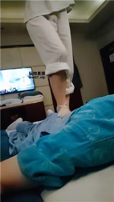 狗哥开发素人技师踩踏虐上 JS250325-40