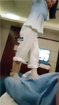 狗哥开发素人技师踩踏虐上 JS250325-40