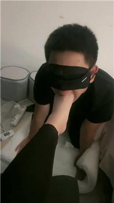 桃之妖妖白船袜玉足脚下喂食 JS250328-21