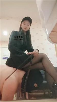 羽薇黑丝高跟踩虐诱惑 bf51750