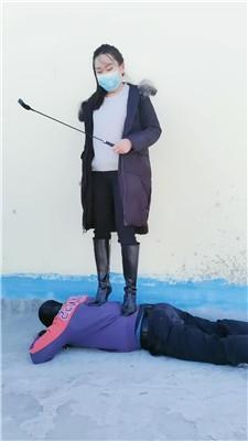 斯羽情侣主户外狗链拴狗虐双视角版  JS250329-6