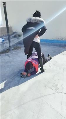 斯羽情侣主户外狗链拴狗虐双视角版  JS250329-6