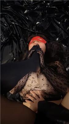 倪小主超骚闺蜜做母狗 bf51818