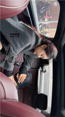 狗哥豪车内开发路人小姐姐 bf51808