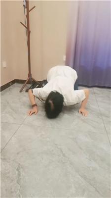 夸梨母畜-狗链遛狗-袜子塞嘴-重度耳光双视角版 JS250331-20