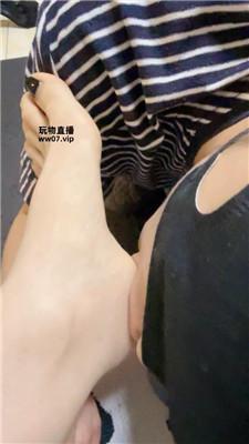 安安sama碾压踩踏-玉足狂舔 JS250331-28