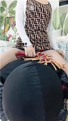 欧尼酱姐姐清理脏长靴-坐脸窒息-鞭打 JS250331-5