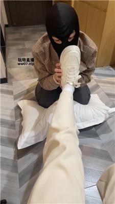 沐沐舔小白鞋棉袜-赏赐圣水 JS250331-7