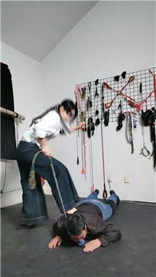 盛梦暴打偷原味的骚奴三视角版 JS250414-22