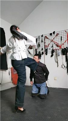 盛梦暴打偷原味的骚奴三视角版 JS250414-22