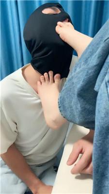 小鱼饼干近距离裸足狂舔 JS250414-25