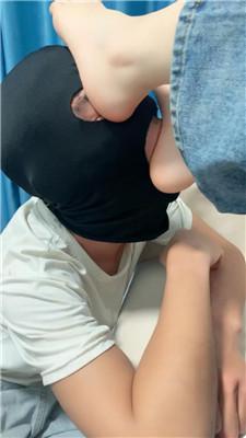 小鱼饼干近距离裸足狂舔 JS250414-25