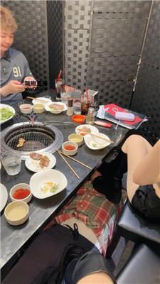 玥樾日料店靴子踩桌底鬼子 bf52348