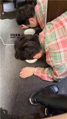 玥樾日料店靴子踩桌底鬼子 bf52348