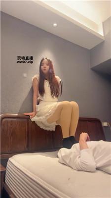 球球骑马狗爬-黑棉袜脚踩踏 bf52306