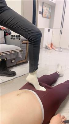 十二岁情侣主脏鞋臭袜子玩虐绿帽双视角版 bf52290