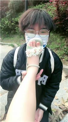 【爱秀套图】【广西木木】户外下跪伺候前女友【双视角版】JS250327-14