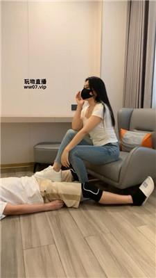 【爱秀套图】【御清】小白鞋踩踏-牛仔裤窒息【双视角版】bf51814